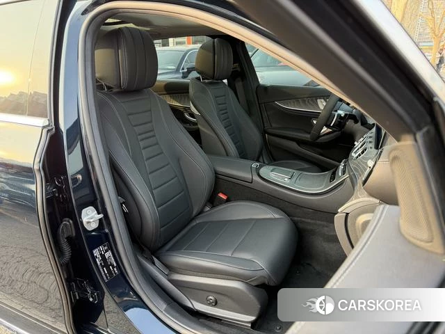 Mercedes-Benz E-class id 4256573 из Китая 16