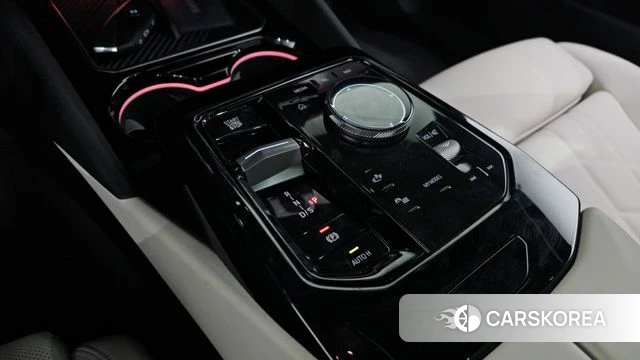 BMW 5 Series (G60) id 4291691 из Кореи 31