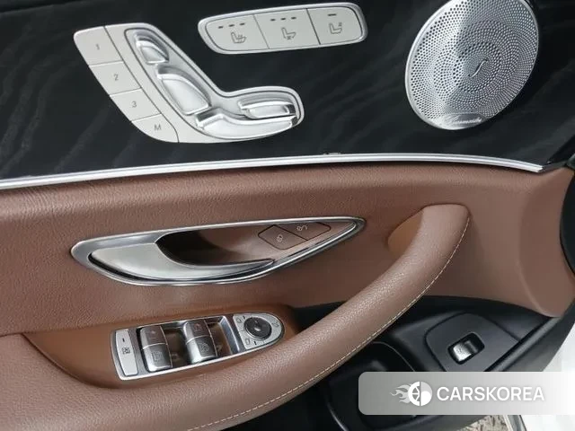 Mercedes-Benz E-Class W213 id 3494761 из Кореи 18