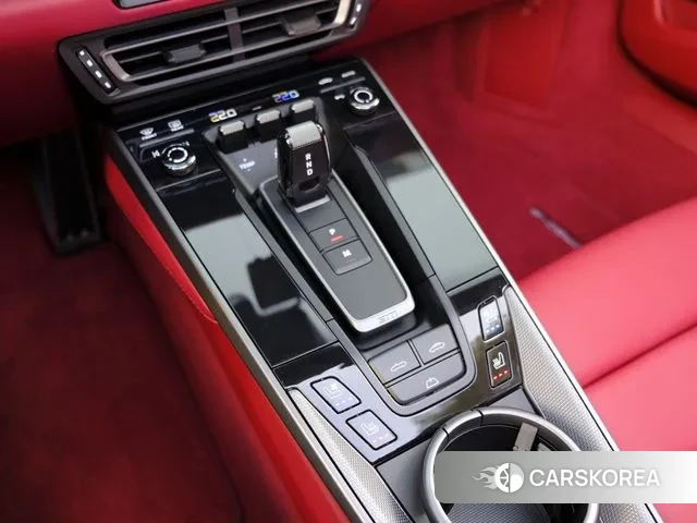 Porsche 911(992) id 3595230 из Кореи 19