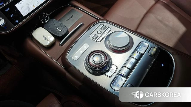 Genesis G90 (RS4) id 3940809 из Кореи 19