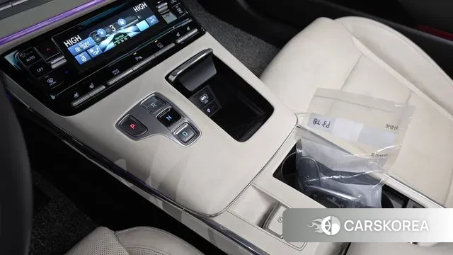 Hyundai The New Grandeur IG Hybrid id 3759062 из Кореи 19