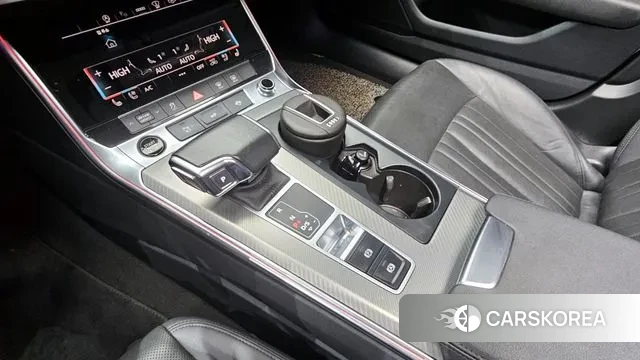 Audi A6 (C8) id 3395289 из Кореи 19