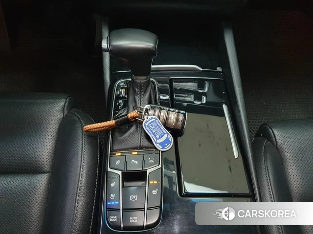 Kia Come New K7 id 4563365 из Кореи 19