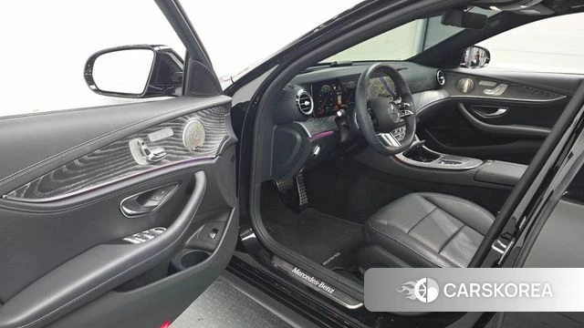 Mercedes-Benz E-Class W213 id 4631398 из Кореи 31