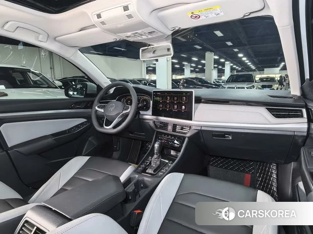 Volkswagen Bora id 4264705 из Китая 23