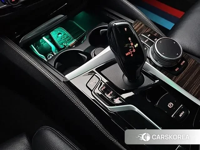 BMW 5 Series (G30) id 3707444 из Кореи 19