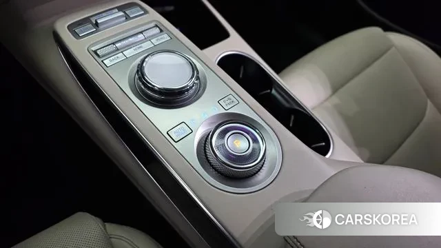 Genesis GV70 id 3686452 из Кореи 19