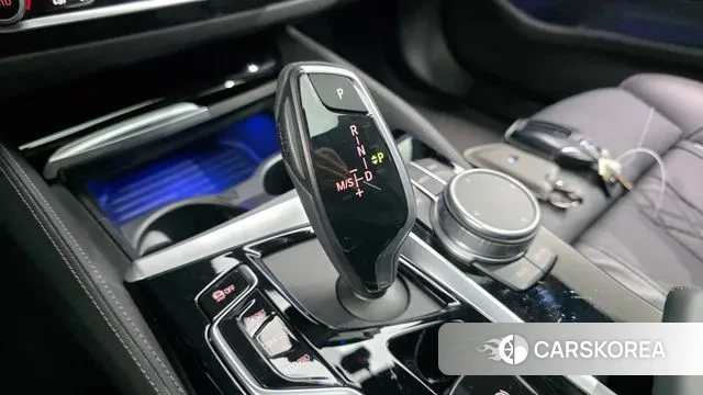 BMW 5 Series (G30) id 3416571 из Кореи 19