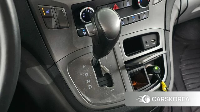Hyundai The New Grand Starex id 4894561 из Кореи 33