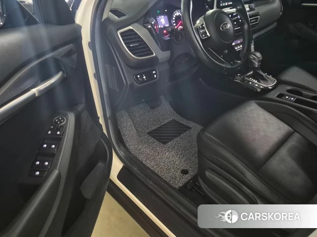 Kia Seltos id 4794107 из Кореи 17