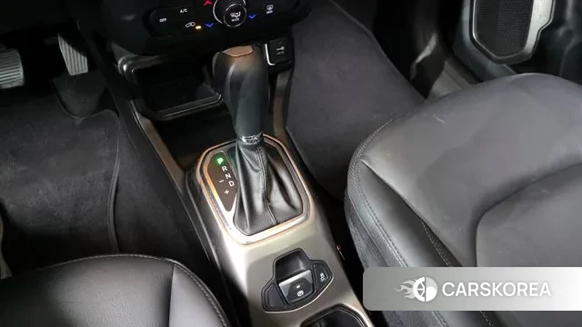 Jeep Renegade id 3334541 из Кореи 19