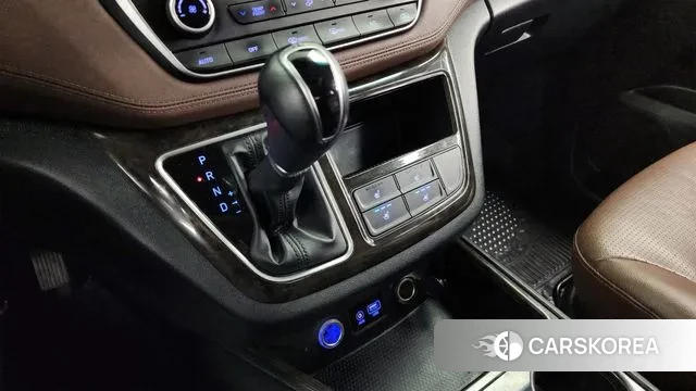 Hyundai The New Grand Starex id 3345201 из Кореи 19