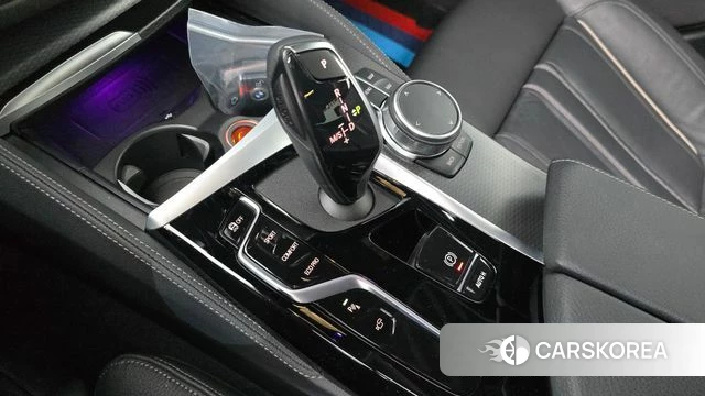 BMW 5 Series (G30) id 3839067 из Кореи 19