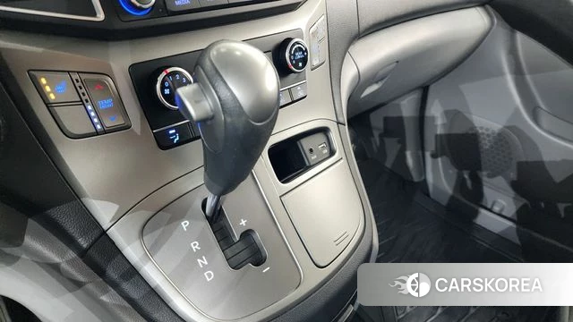 Hyundai The New Grand Starex id 4562899 из Кореи 19
