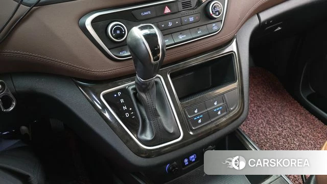 Hyundai The New Grand Starex id 3834881 из Кореи 19