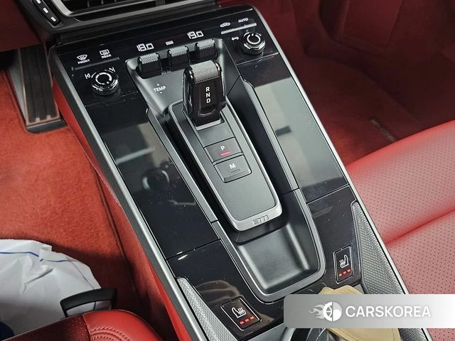Porsche 911(992) id 4383154 из Кореи 9