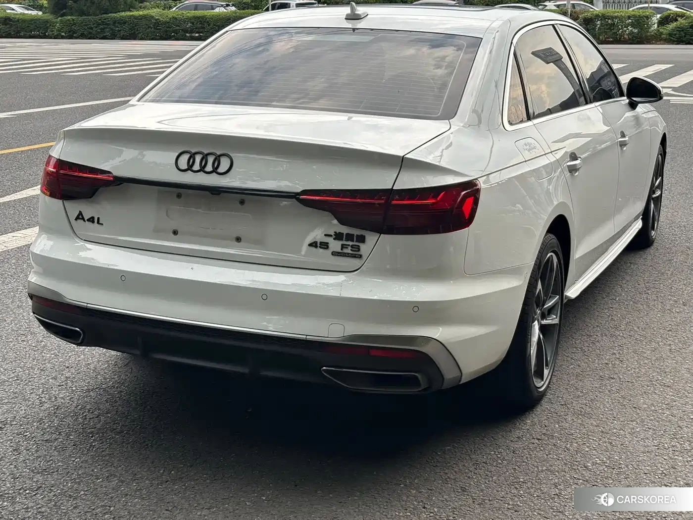 Audi A4L id 4685992 из Китая 15