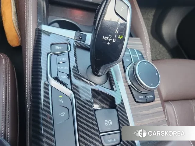 BMW 5 Series (G30) id 3732836 из Кореи 19