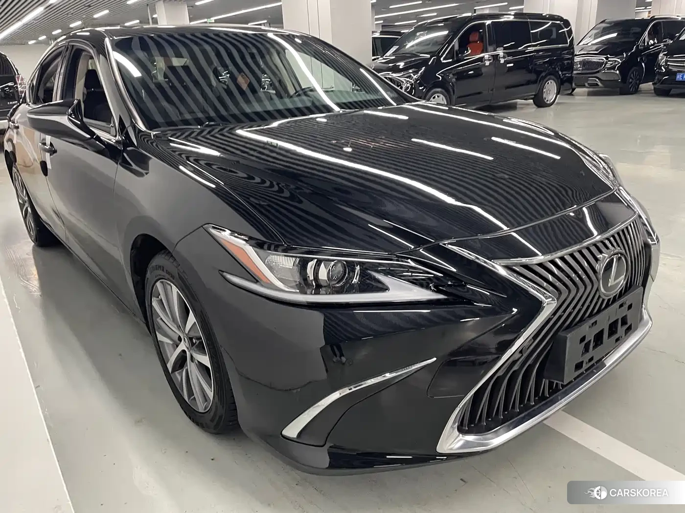 Lexus ES id 4515469 из Китая 13