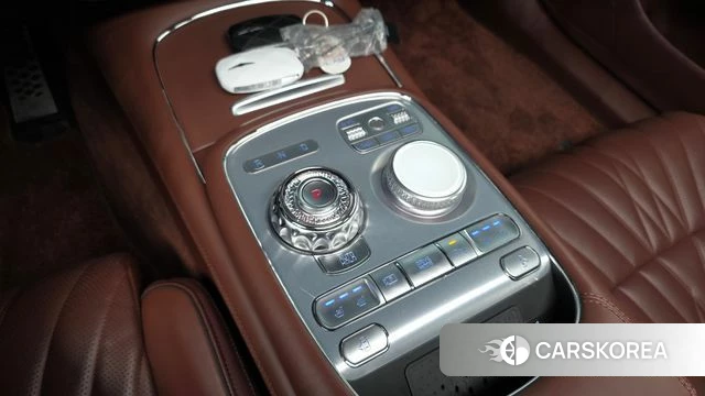 Genesis G90 (RS4) id 3877968 из Кореи 19