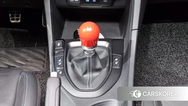 Hyundai Veloster (JS) id 3385646 из Кореи 19