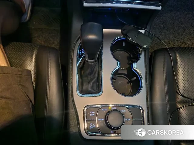 Jeep Grand Cherokee id 3175269 из Кореи 17