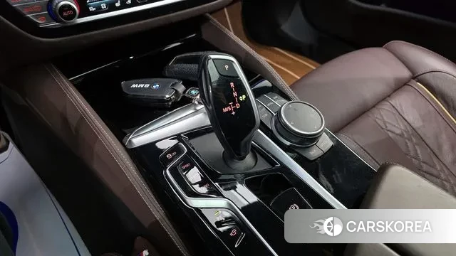 BMW 5 Series (G30) id 3561963 из Кореи 19