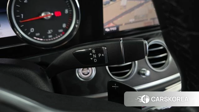 Mercedes-Benz E-Class W213 id 4698134 из Кореи 19