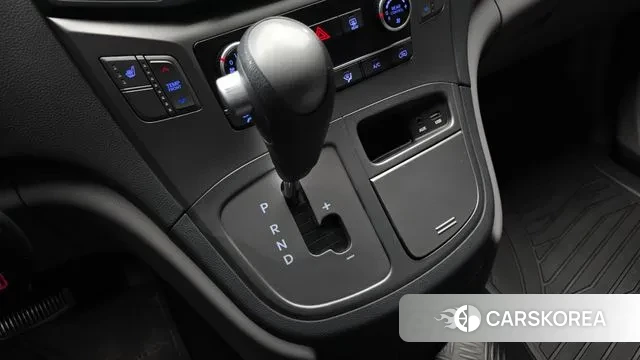 Hyundai The New Grand Starex id 3778182 из Кореи 19