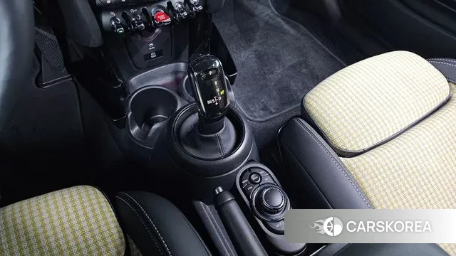 Mini Cooper S Convertible id 3507589 из Кореи 19