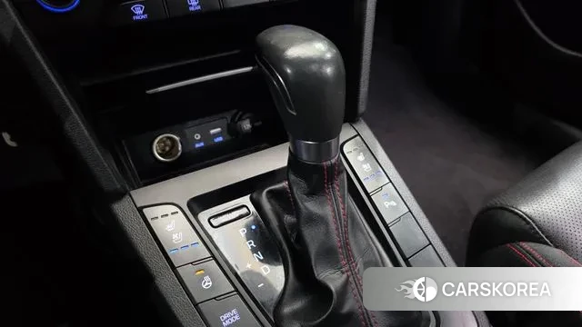 Hyundai Avante AD id 3709496 из Кореи 19