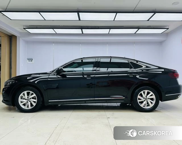 Volkswagen Passat id 4256546 из Китая 21