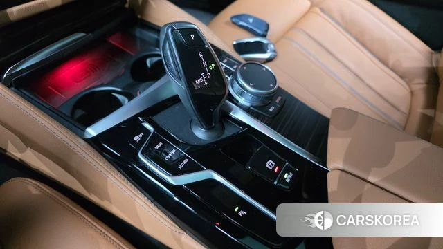 BMW 5 Series (G30) id 3923904 из Кореи 19