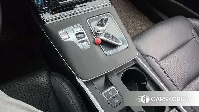 Hyundai The New Grandeur IG Hybrid id 3577269 из Кореи 19