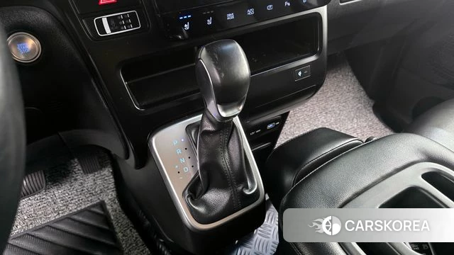 Hyundai Staria id 3953949 из Кореи 19