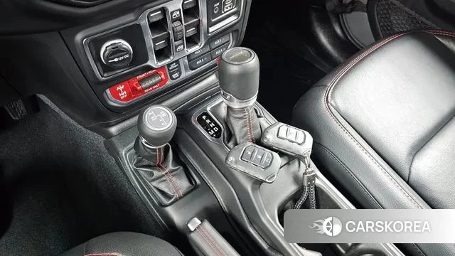 Jeep Gladiator (JT) id 3279034 из Кореи 19