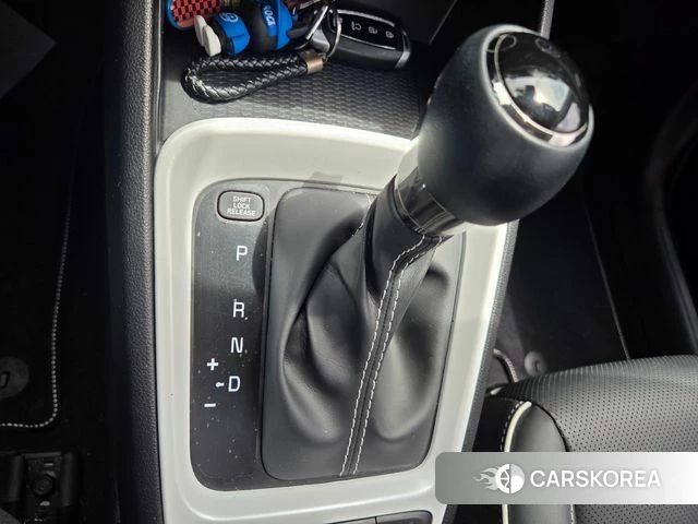 Hyundai Venue id 4486684 из Кореи 19