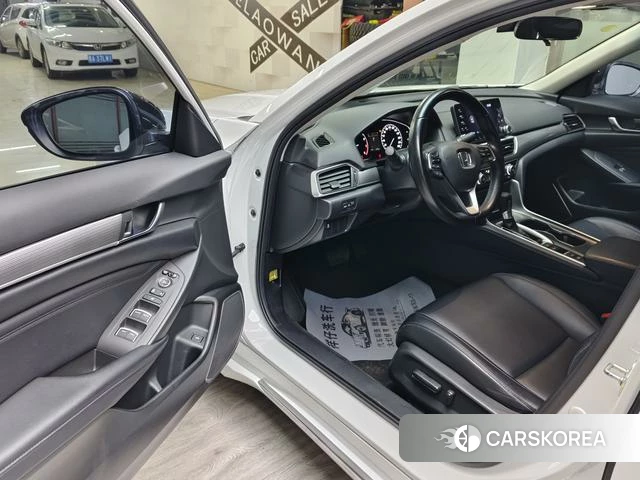Honda Accord id 4259032 из Китая 9