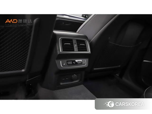 Audi Q5L id 4275925 из Китая 9