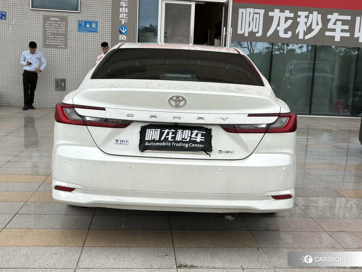 Toyota Camry id 4515033 из Китая 9