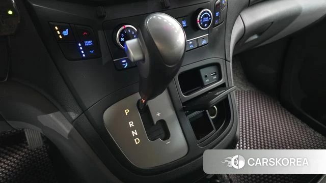 Hyundai The New Grand Starex id 4471684 из Кореи 19