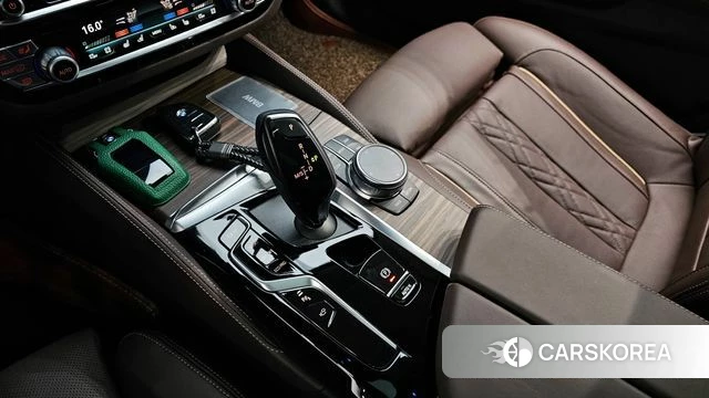 BMW 5 Series (G30) id 3841850 из Кореи 19