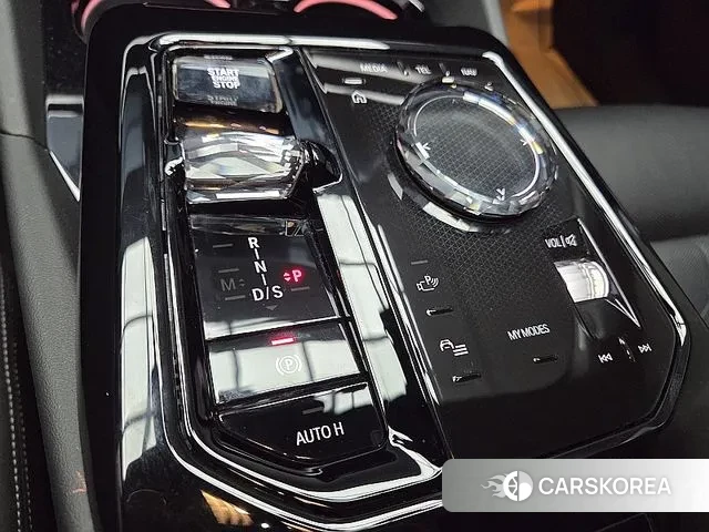 BMW 5 Series (G60) id 3338637 из Кореи 19