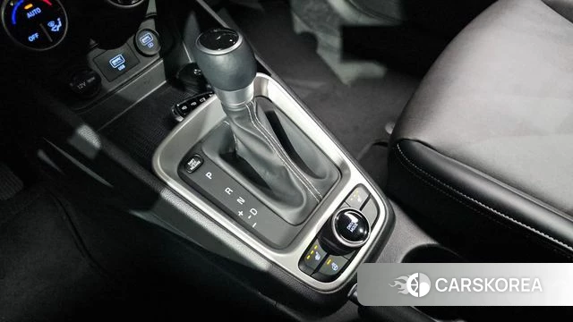 Hyundai Venue id 4502195 из Кореи 29