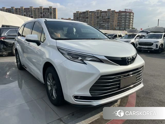 Toyota Saina id 4274471 из Китая 16