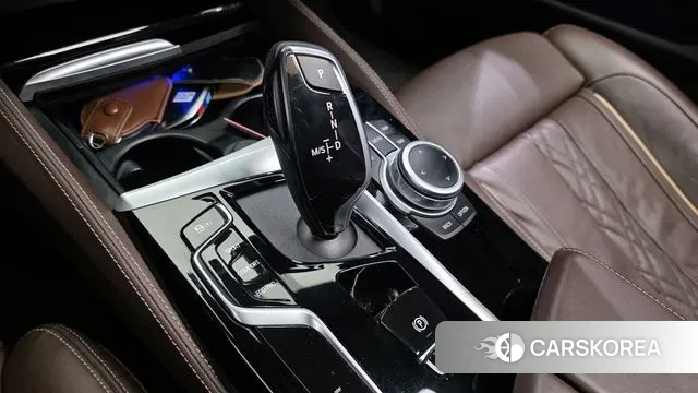 BMW 5 Series (G30) id 3697024 из Кореи 19