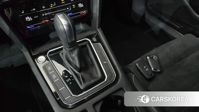 Volkswagen Passat GT (B8) id 4231922 из Кореи 19