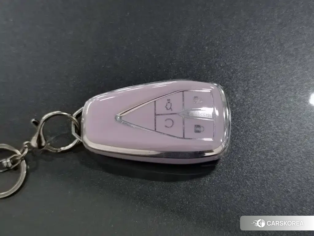 Chang'an UNI-Z New Energy id 4679715 из Китая 23