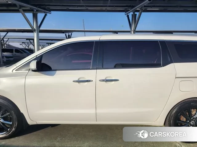 Kia The New Carnival id 3444440 из Кореи 19